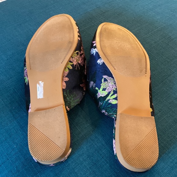 Floral mules - Picture 2 of 3